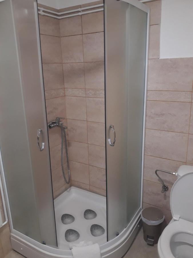 Rita Apartman & Studio ズレニャニン エクステリア 写真