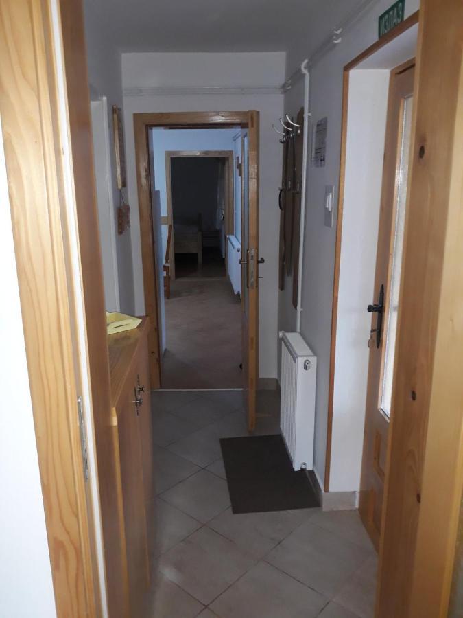 Rita Apartman & Studio ズレニャニン エクステリア 写真