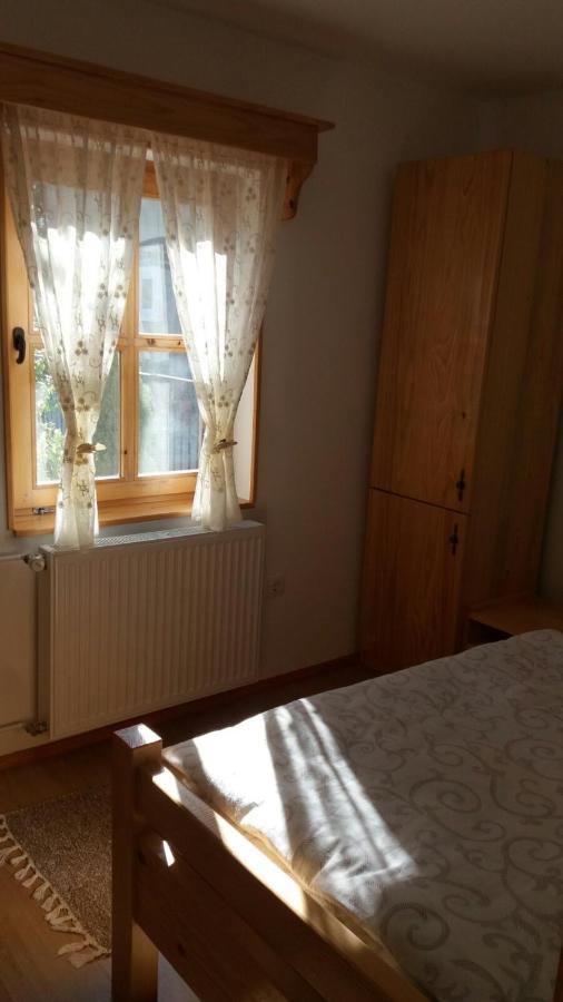 Rita Apartman & Studio ズレニャニン エクステリア 写真